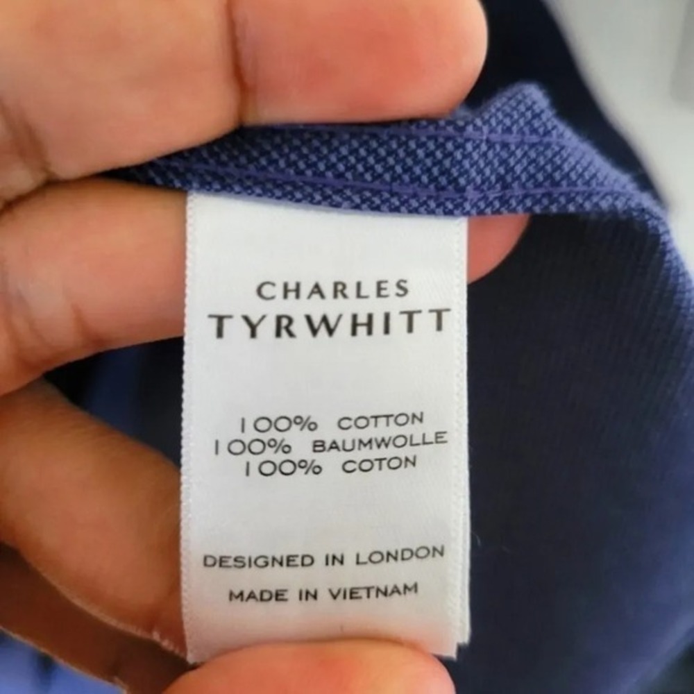 Charles Tyirwhitt Dark Blue Non Iron Classic Fit Men's Shirt Size XL Business - Picture 10 of 10